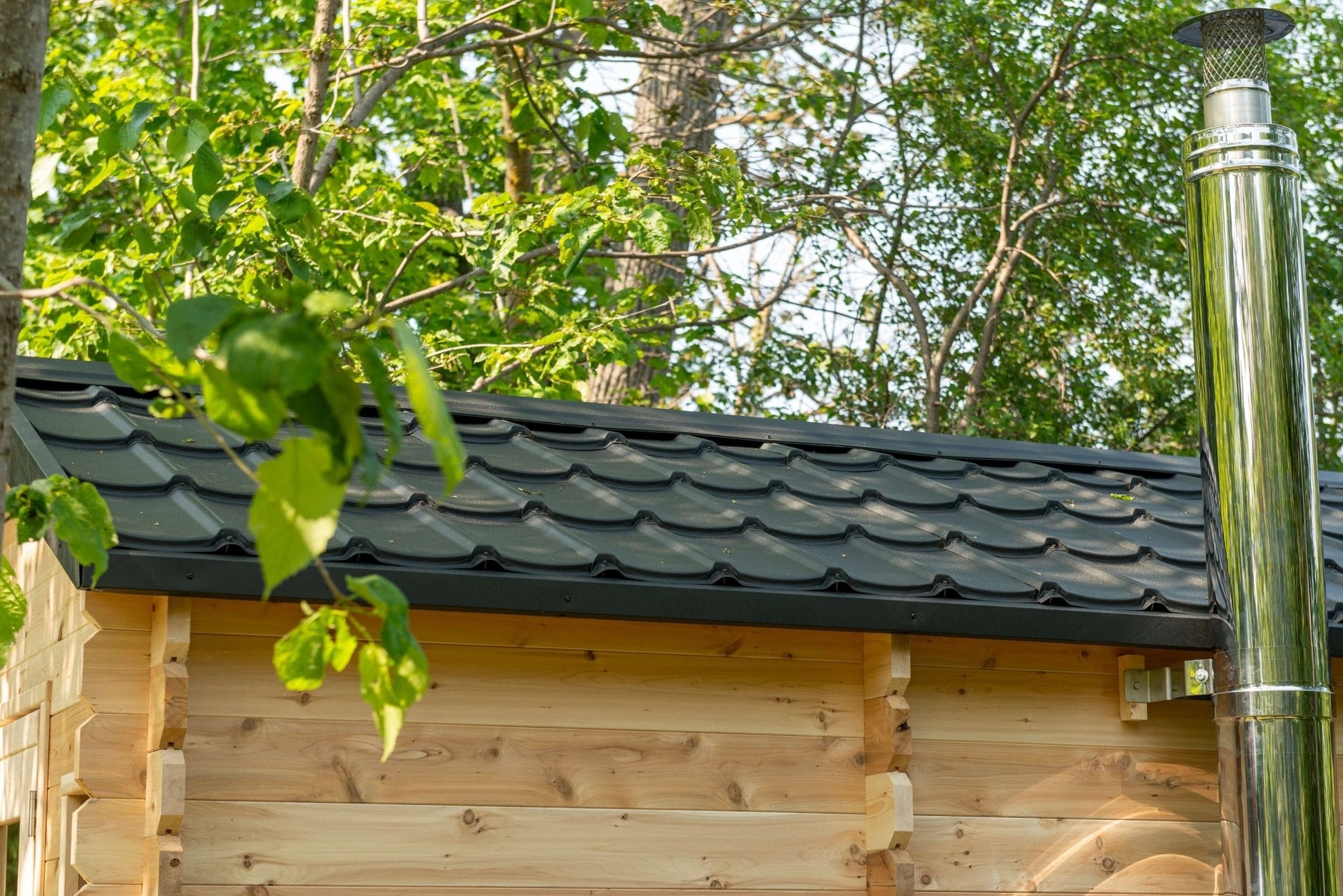 Dundalk CT Georgian 6 Person Outdoor Sauna with Changeroom - Sauna Heater Supply