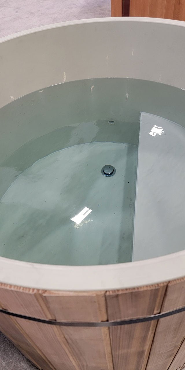 Golden Designs Dynamic Cold Therapy Cedar Barrel Spa – Plastic Tub (TUB ONLY) - The Sauna Solution LLC
