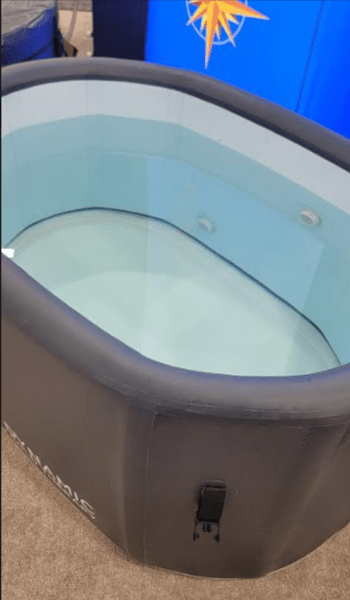 Golden Designs Dynamic Cold Therapy Inflatable Spa Cold Tub (Oval) - The Sauna Solution LLC