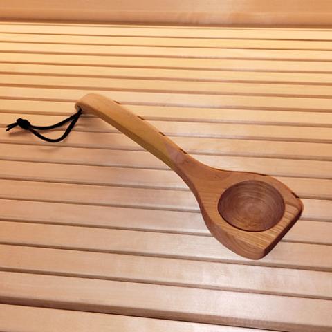 SaunaLife Wooden 1 - Gallon Sauna Bucket Set with Wood Ladle and Thermometer - Black - The Sauna Solution LLC